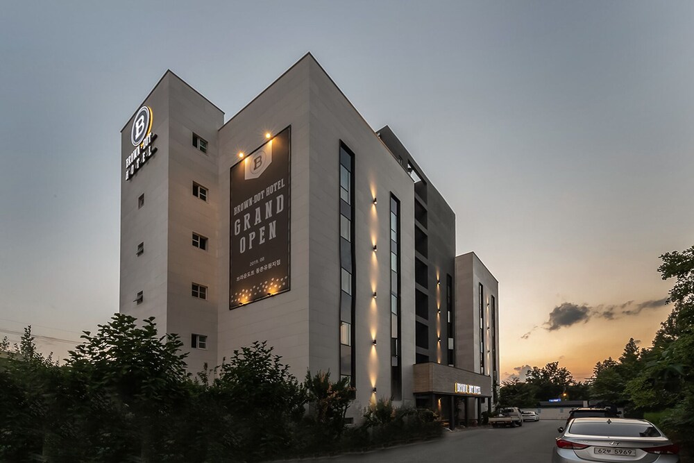 Browndot Hotel - carbon neutral hotel in Daegu