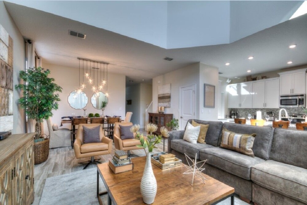 Luxury 5 bedroom home with private pool 5 Br home by RedAwning — 4-Star Luxury Hotel in Kissimmee, United States