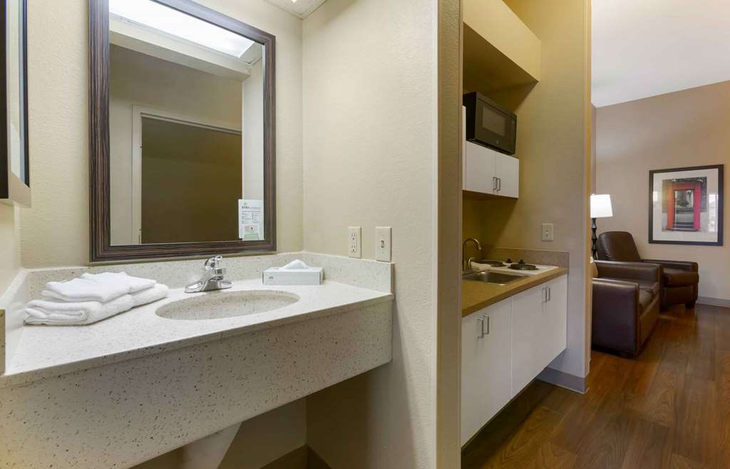 Extended Stay America Suites Findlay Tiffin Avenue - photo 17