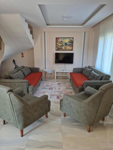 Duplex Where You Can Spend A Nice Summer In Oren — Oren