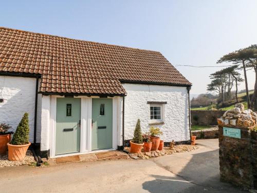 Robin Cottage — 4-Star Luxury Hotel in Ilfracombe, United Kingdom