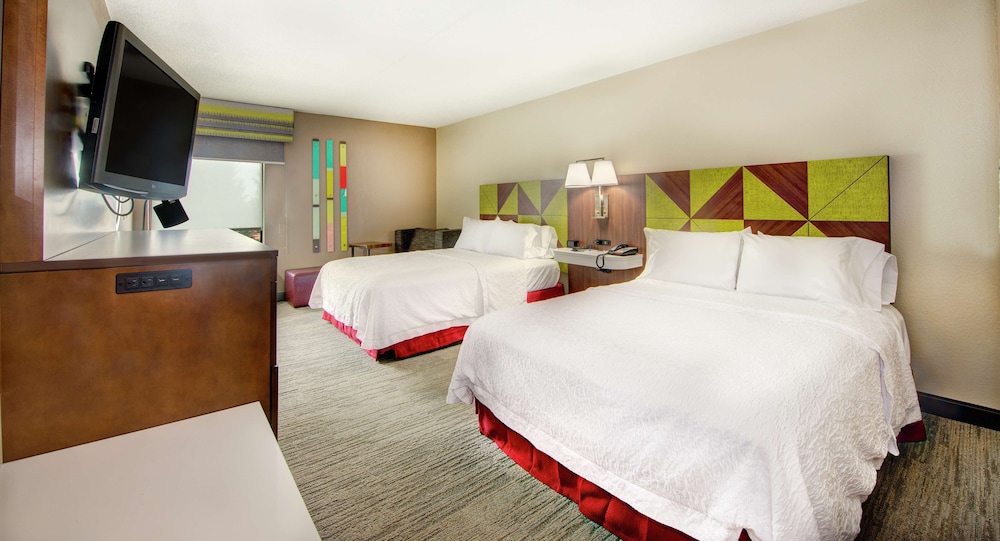 Hampton Inn Gaffney - photo 10