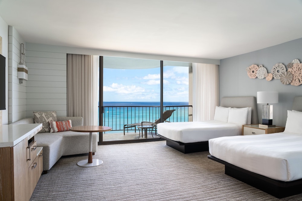 Waikiki Beach Marriott Resort & Spa - photo 34