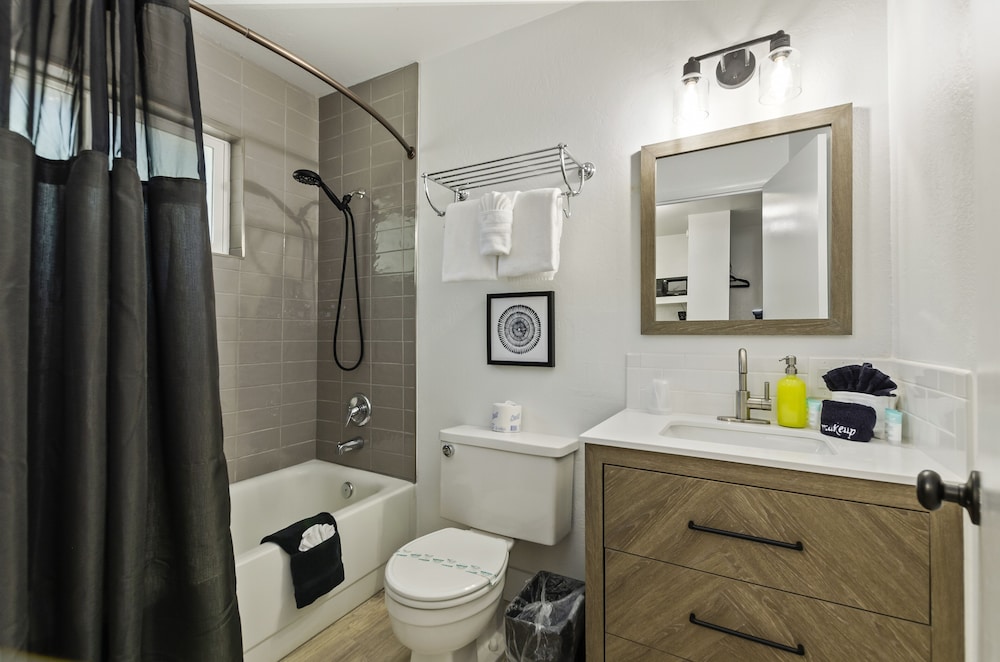 The Jeffrey Hotel - photo 82