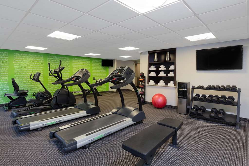La Quinta Inn & Suites by Wyndham Clifton Rutherford - photo 11