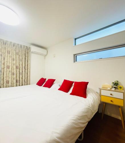 Alo Bnb 5 Near Nippori Sendagi Yanaka Ginza Ueno Self Check In — 4-Star Luxury Hotel in Tokyo, Japan