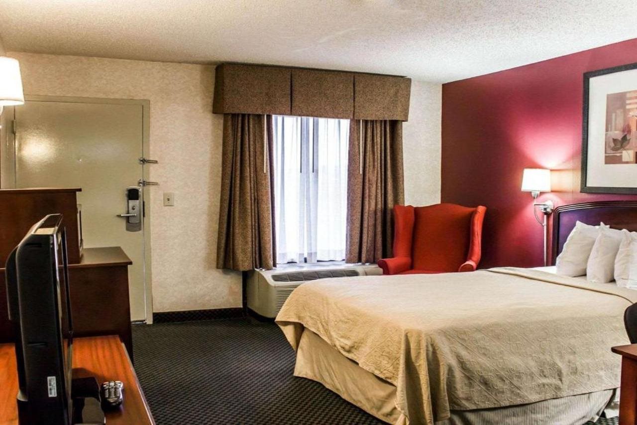 Quality Inn Roanoke Near Lake Gaston - photo 7