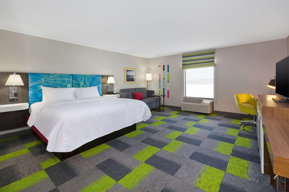 Hampton Inn Marysville - photo 9