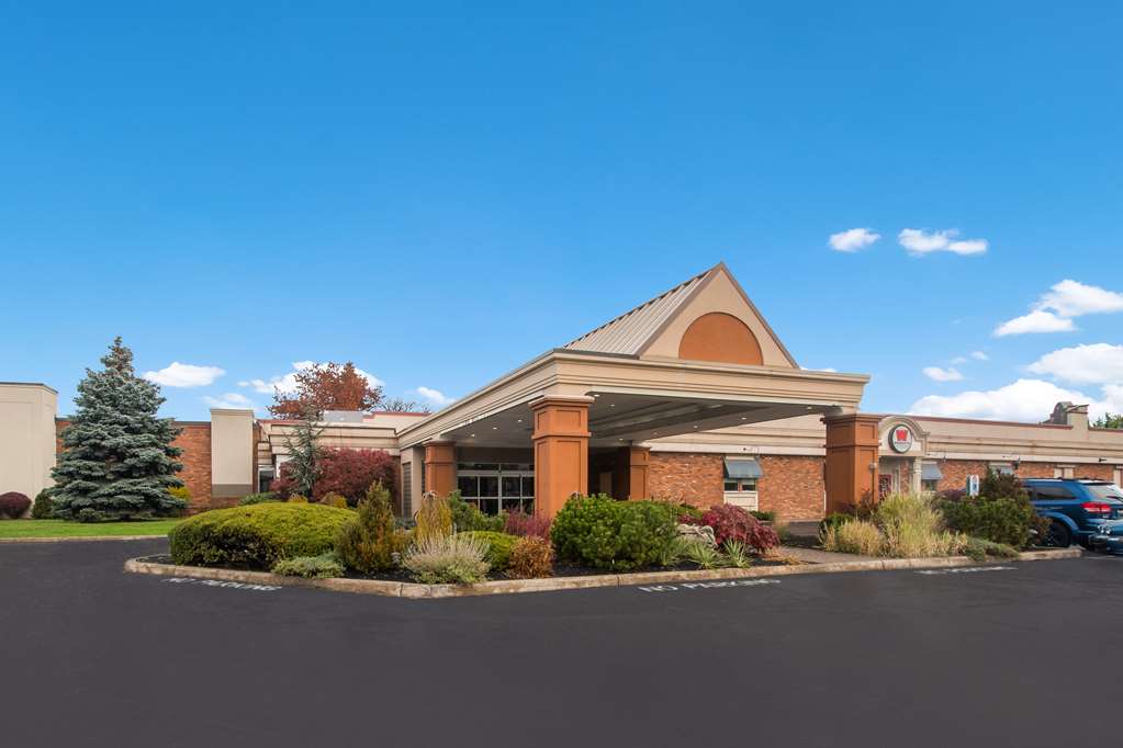 Best Western St Catharines Hotel and Conference Centre in St. Catharines, Canada