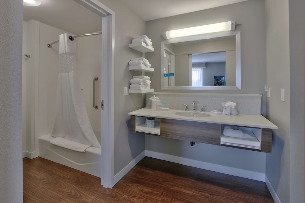 Hampton Inn & Suites Las Cruces I 10 - photo 34