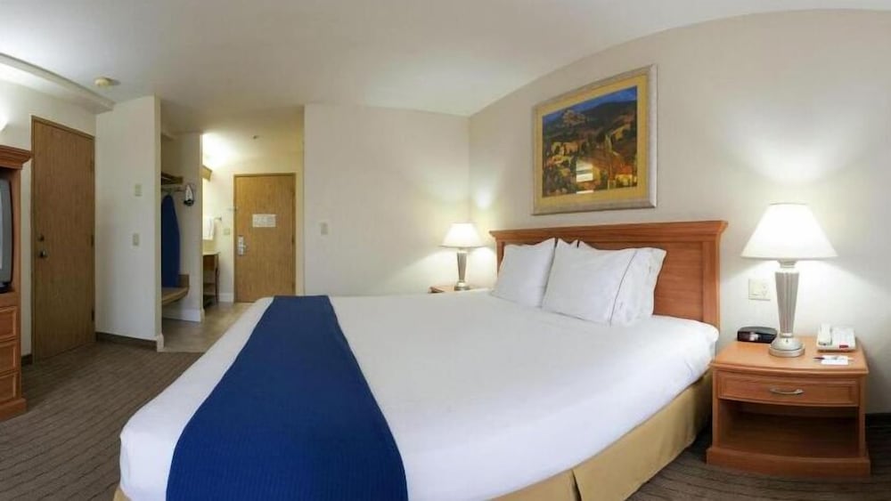 Holiday Inn Express Hotel & Suites Corning by IHG - photo 10