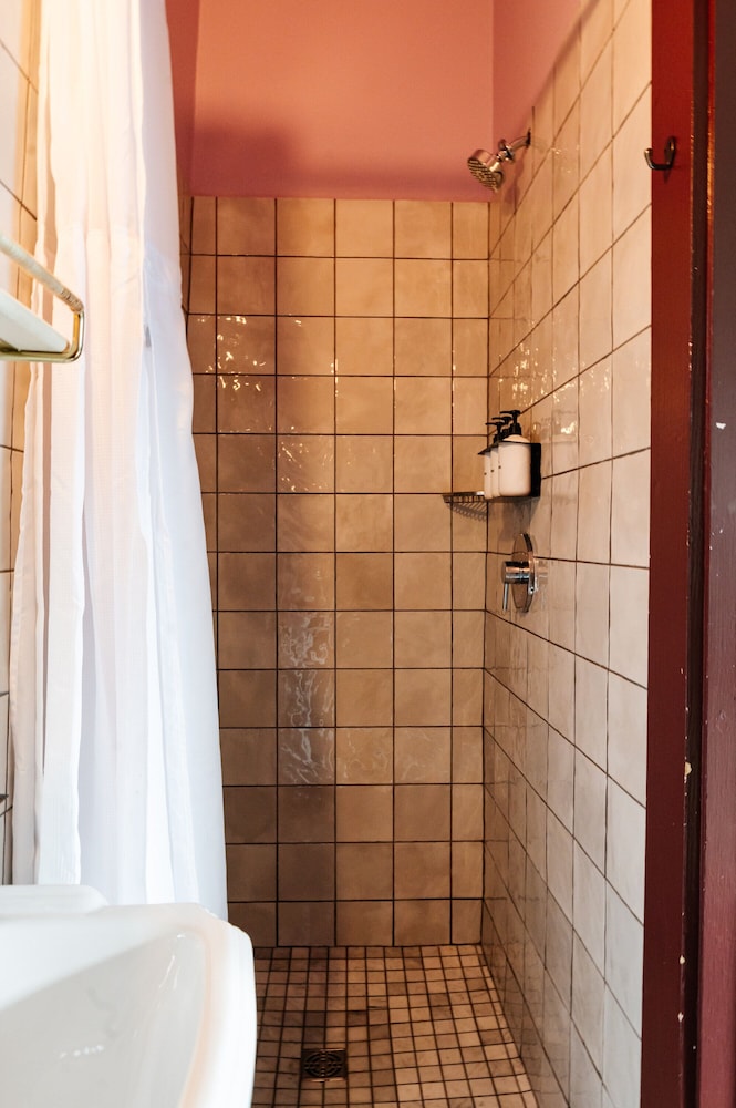 Frenchmen Hotel - photo 80