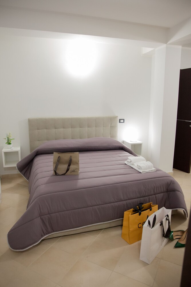 Le Colonne in Cassino, Italy