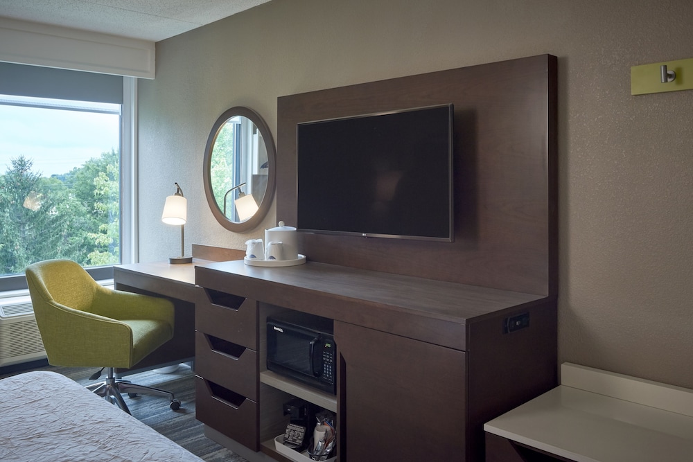 Hampton Inn by Hilton Harrisburg West - photo 7