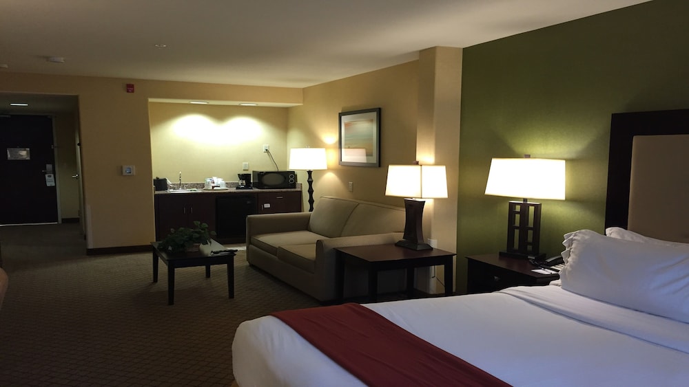 Holiday Inn Express Sacramento Airport Woodland by IHG - photo 14