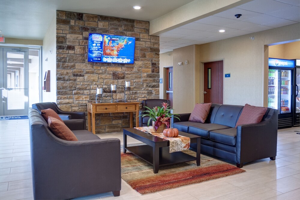 Cobblestone Hotel & Suites Jefferson - photo 4