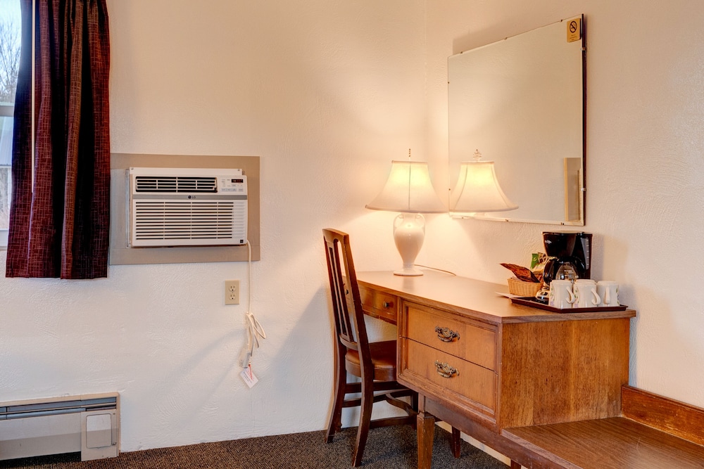 Gale River Motel - photo 17