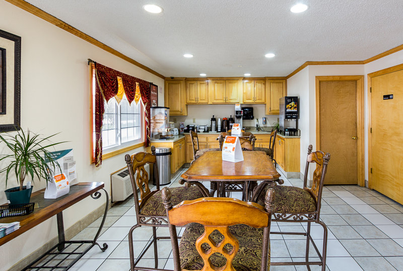 Rodeway Inn West Dodge - photo 5