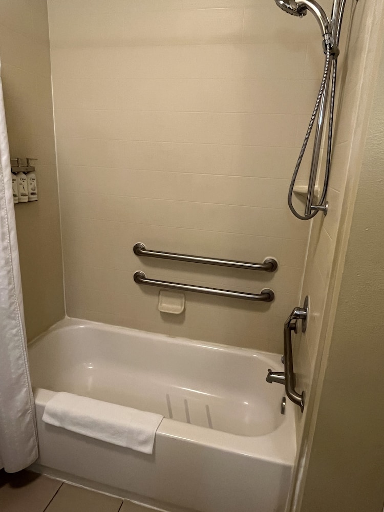 Holiday Inn Express Hotel and Suites Deming Mimbres Valley - photo 17
