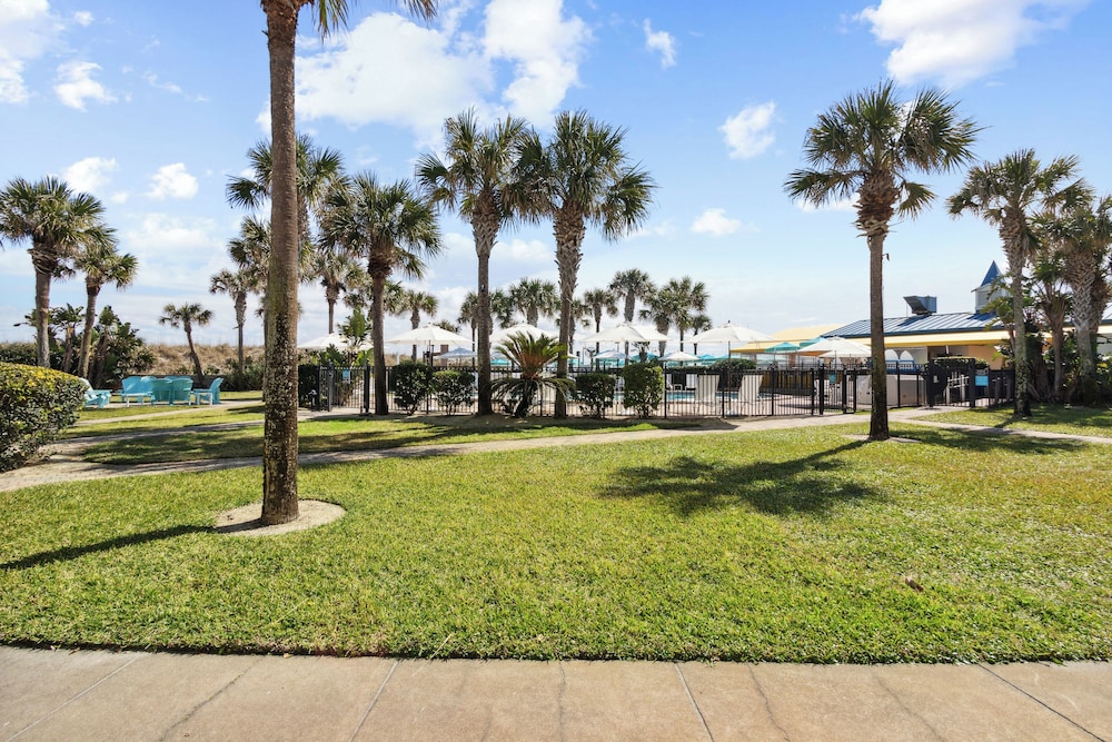 Seahorse Oceanfront Inn - photo 118
