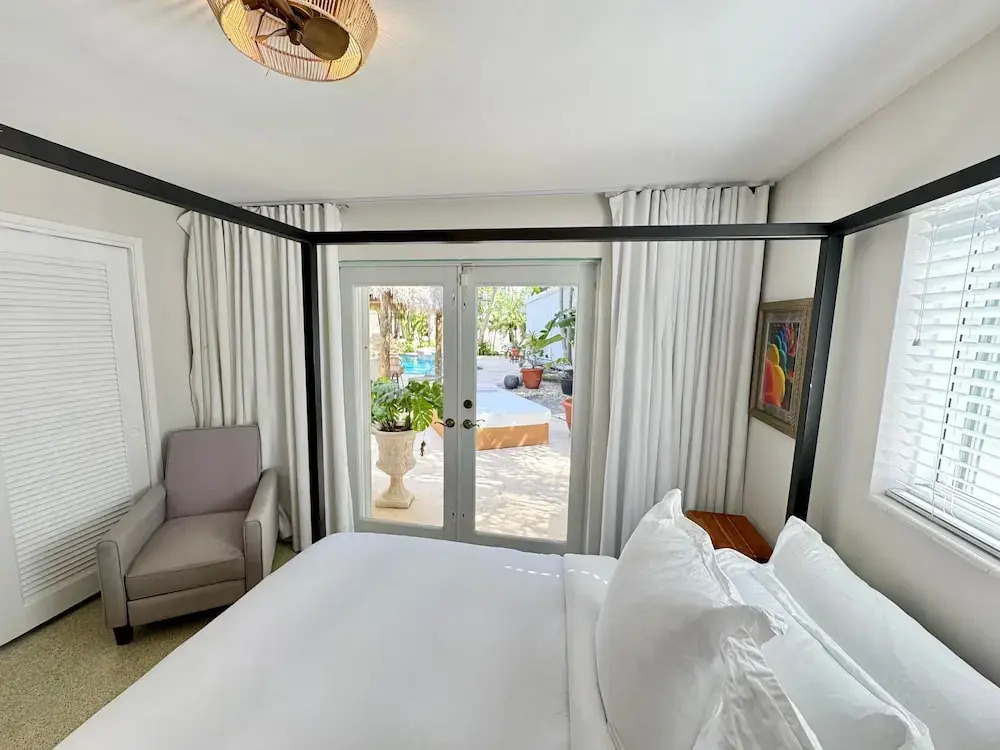 Fabulous Private Oasis With Lgbtq Resort Access - photo 12