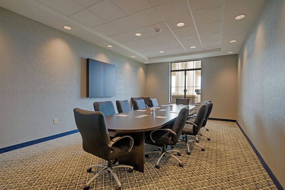Hampton Inn & Suites Cazenovia - photo 33