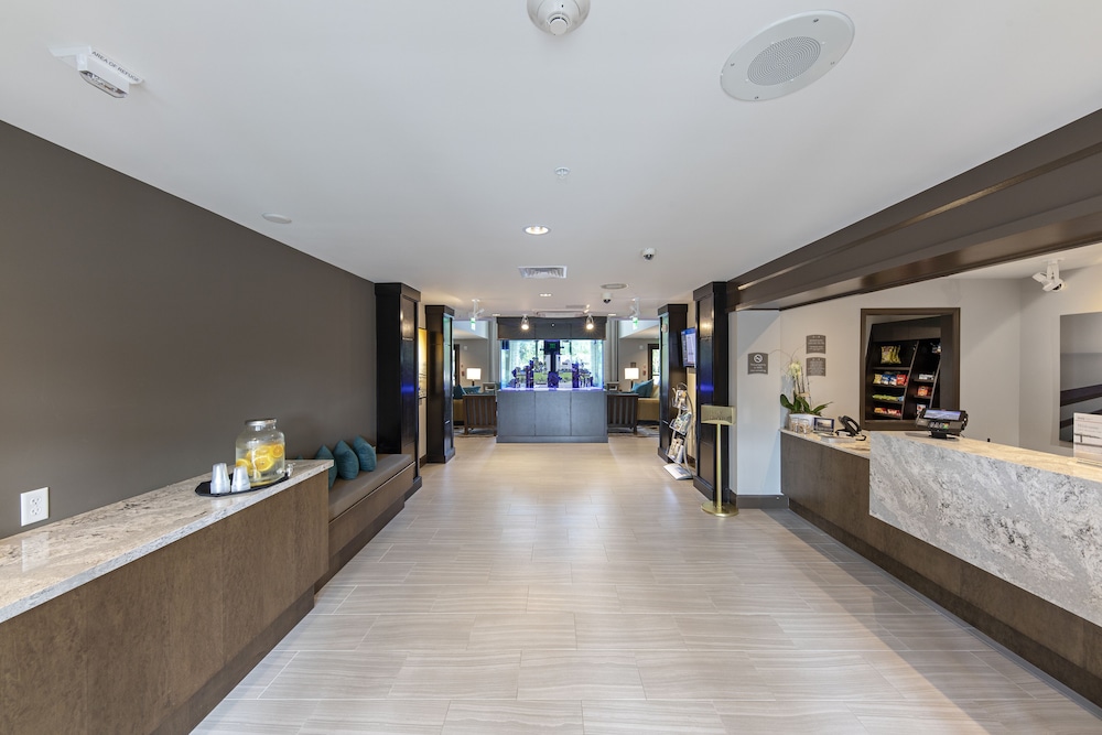 Staybridge Suites Naples Marco Island an IHG Hotel - photo 2