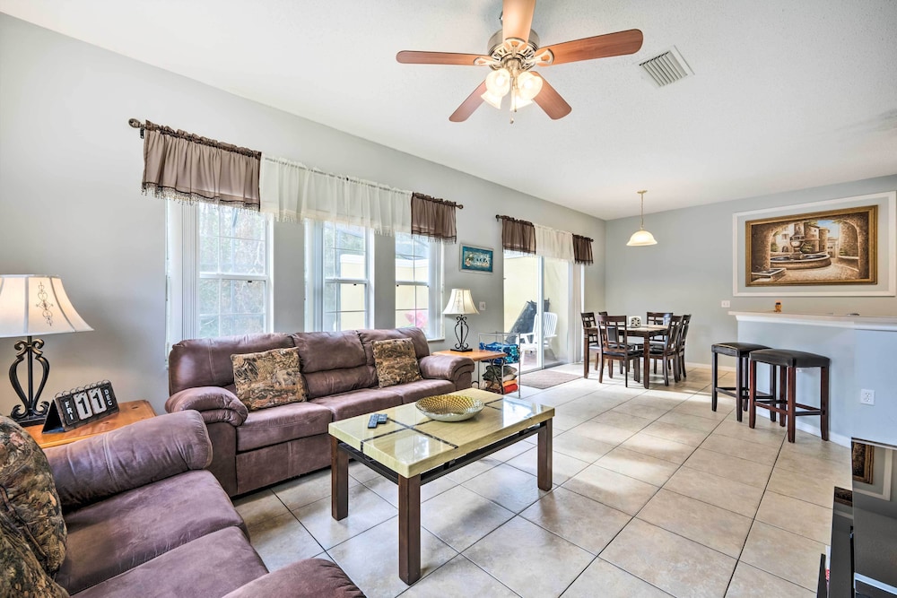 Kissimmee Resort Townhome w Pool 7 Mi to Disney - photo 17