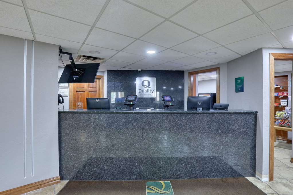 Quality Inn & Suites Green Bay Downtown - photo 7