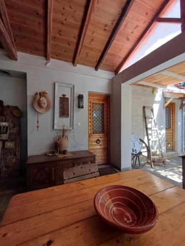 Campo Elea Menta Levanta Guest Houses — Messini