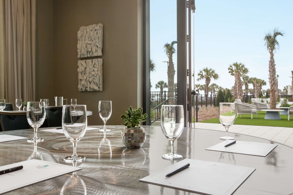 Embassy Suites by Hilton Panama City Beach Resort - photo 106