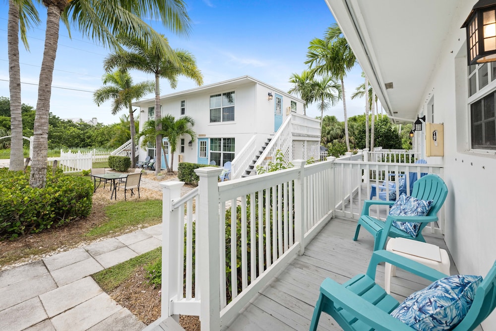 Seahorse Beach Bungalows - photo 53