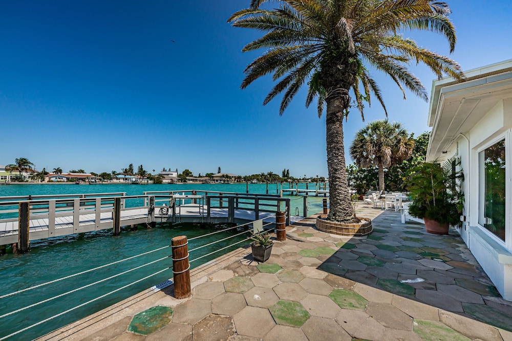 The Roth Hotel Treasure Island Florida - photo 82