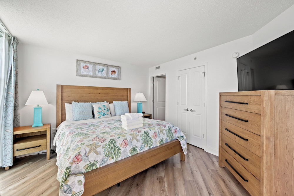 Units at Sandy Beach Resort by Elliott Beach Rentals - photo 5