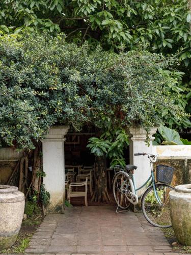 The Bungalow Galle Fort Hotel Restaurant Cocktail bar in Galle, Sri Lanka