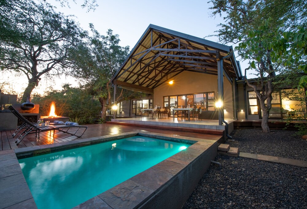 Twiga Travel — 4-Star Luxury Hotel in Hoedspruit, South Africa