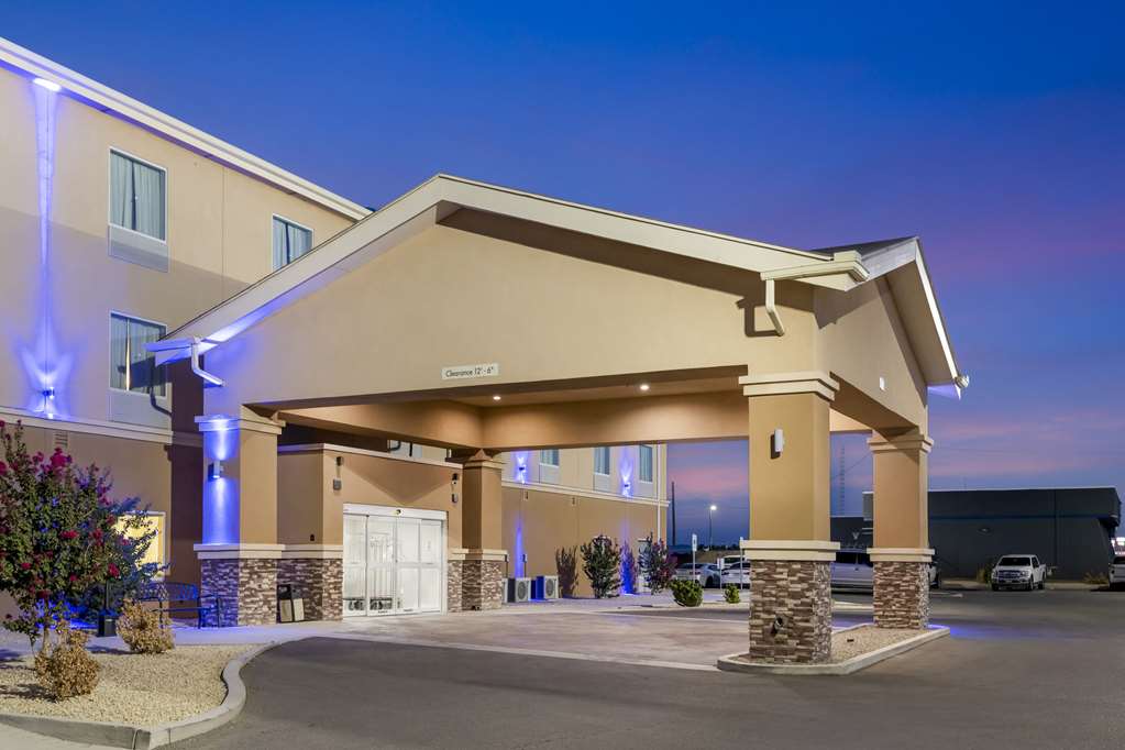 Quality Inn & Suites Carlsbad Caverns Area - photo 33