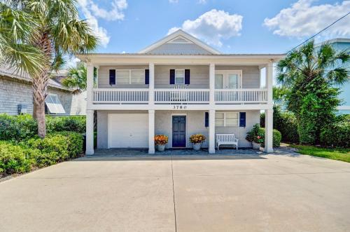 DogFriendly Duplex in Fernandina Beach, United States
