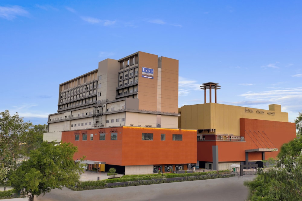 Keys Lite by Lemon Tree Hotels Urban Square Udaipur in Udaipur, India