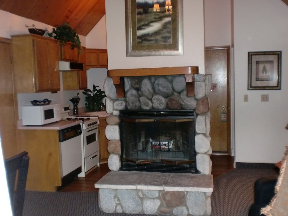 The North Shore Inn - photo 58