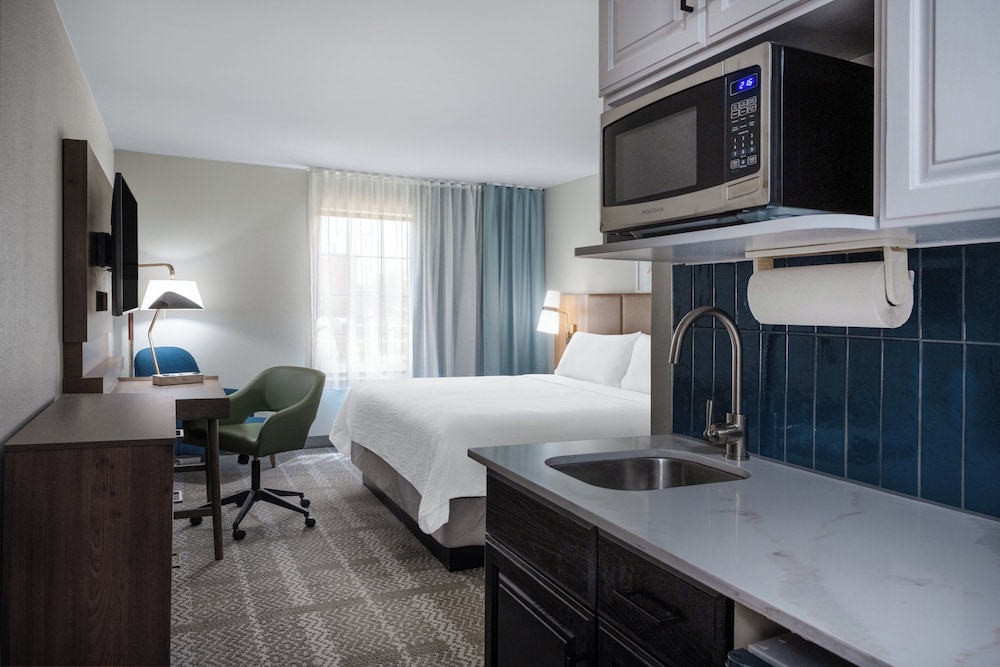 Staybridge Suites West Des Moines by IHG - photo 7