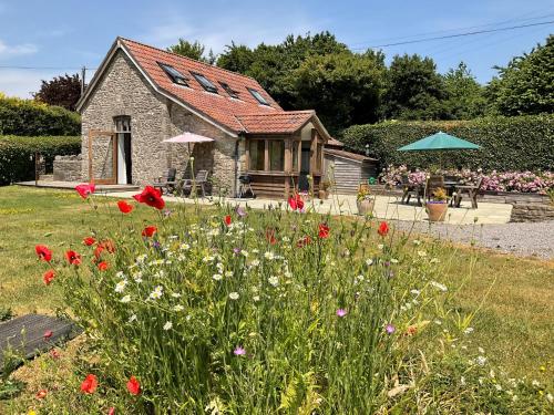 2 Bed In Cheddar Tforg — hotel near Bristol Airport