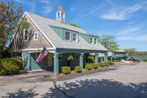 The Cove Motel - featured photo