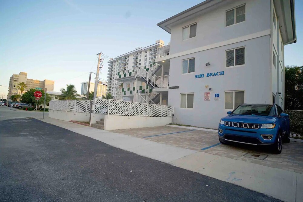 Sibi Beach Hotel - photo 42
