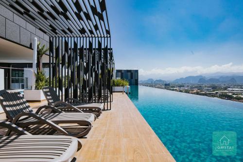 JOMSTAY Horizon Suites Ipoh Town Skypool — 4-Star Luxury Hotel in Ipoh, Malaysia