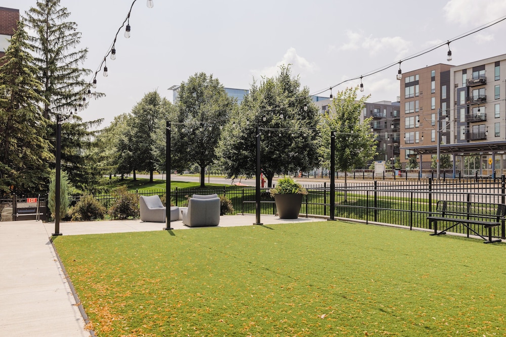 Crowne Plaza Suites MSP Airport Mall of America by IHG - photo 23