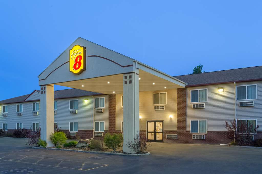 Super 8 by Wyndham Blackfoot - photo 2