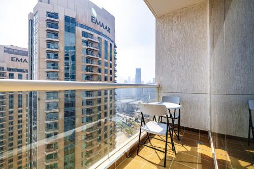 HiGuests Spacious Studio With City Views Near Dubai Mall — 4-Star Luxury Hotel in Dubai, United Arab Emirates