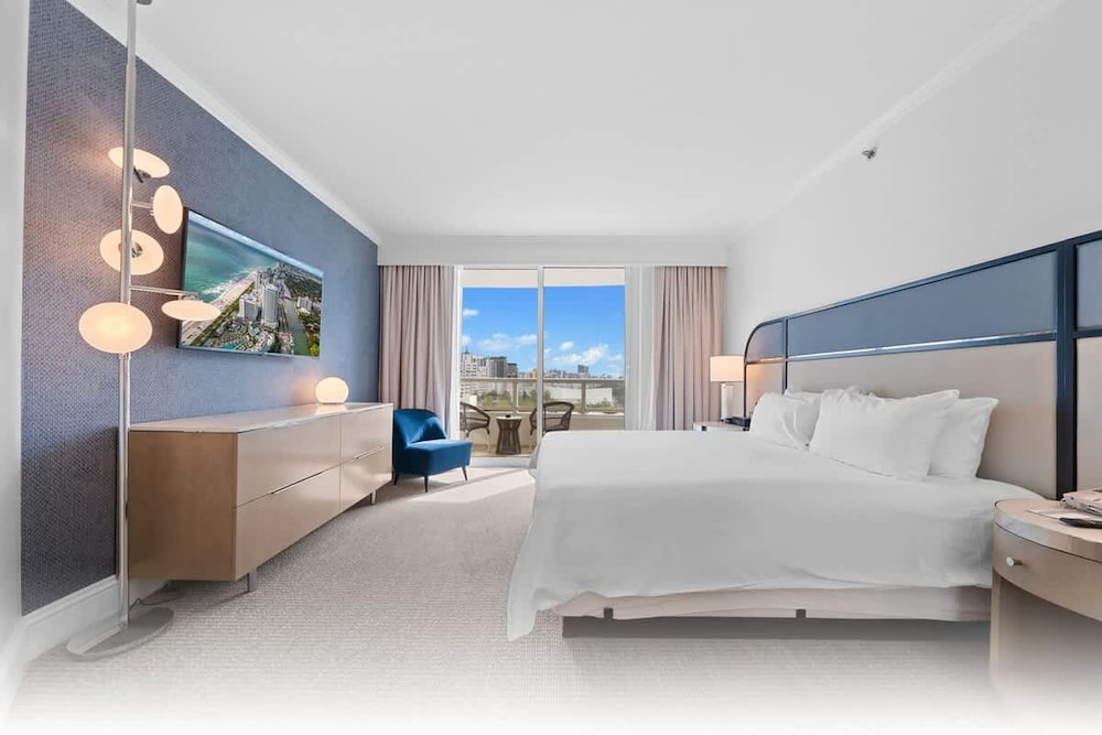 Fontainebleau Miami Beach Private Luxury Suites - photo 69