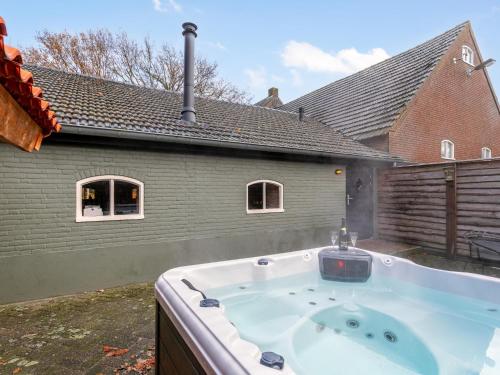 De Hoeve I - carbon neutral hotel in Unknown City